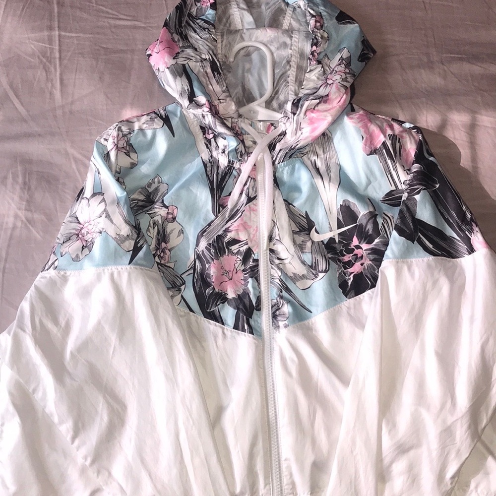Nike windbreaker